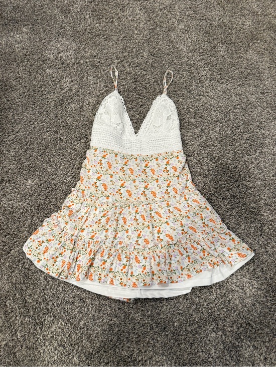 Justify Dresses & Skirts - Justify Floral Mini Dress Womens Medium Boho Cottagecore Lace Tie Back